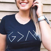AVANI - Le T-Shirt Géométrique Essentiel